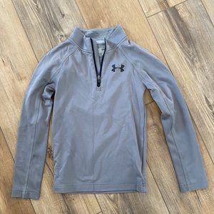 Boys Fitted UA long sleeved